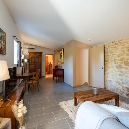 La Maison De Livia, Chambres D'Hotes, Piscine Chauffee, Proche Uzes, Nimes, Ales Sauzet  Ngoại thất bức ảnh